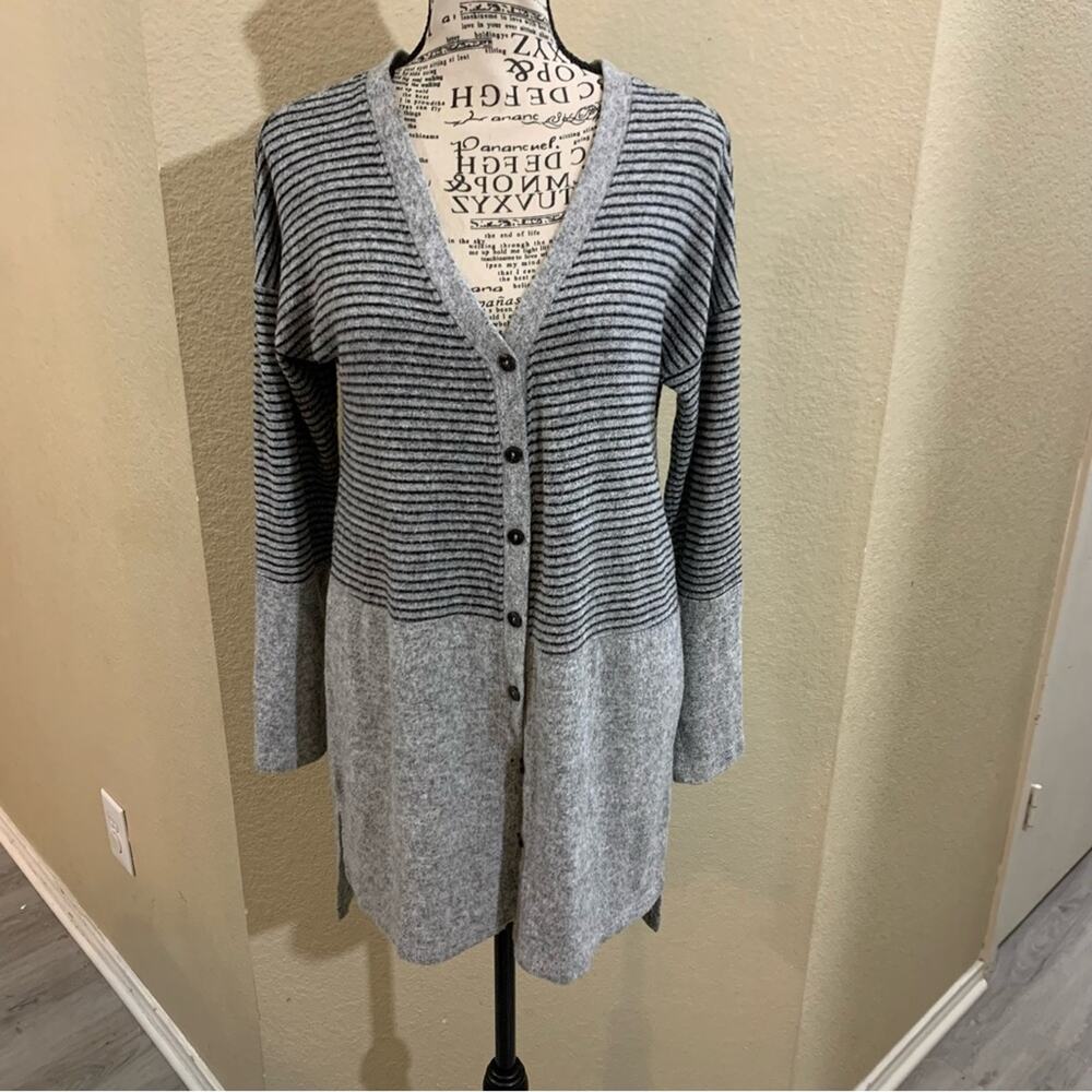 Potters Pot black‎ horizontal stripe cardigan sz small